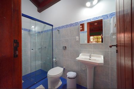 Casa para alugar com 340m², 6 quartos e 5 vagasBanheiro