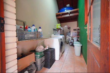 Casa para alugar com 340m², 6 quartos e 5 vagasÁrea de Serviço