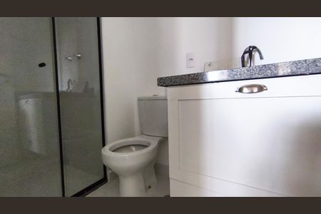 Apartamento para alugar com 67m², 2 quartos e 1 vaga Apartamento para alugar com 67m², 2 quartos e 1 vagaBanheiro