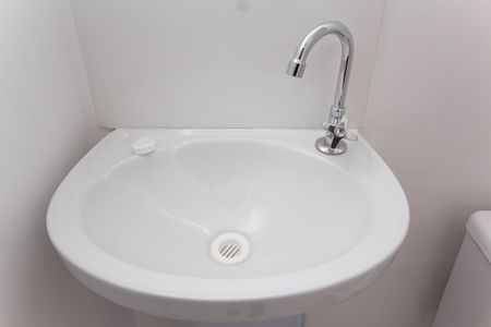 Apartamento à venda com 36m², 2 quartos e sem vaga Apartamento à venda com 36m², 2 quartos e sem vagaBanheiro