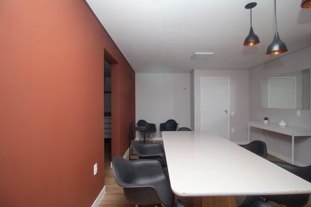 Apartamento à venda com 36m², 2 quartos e sem vaga Apartamento à venda com 36m², 2 quartos e sem vagaÁrea comum - Salão de festas