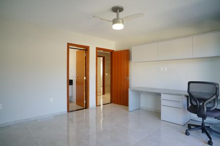 Casa de condomínio para alugar com 287m², 4 quartos e 2 vagasQuarto 4