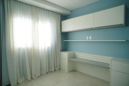 Casa de condomínio para alugar com 287m², 4 quartos e 2 vagasQuarto 3