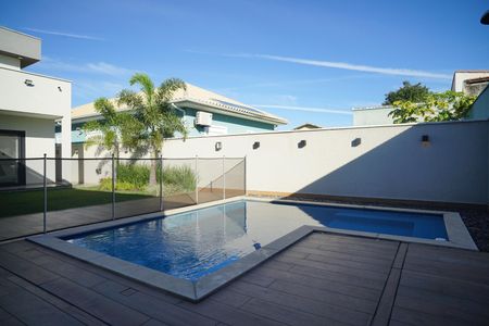 Casa de condomínio para alugar com 287m², 4 quartos e 2 vagasPiscina