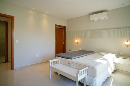 Casa de condomínio para alugar com 287m², 4 quartos e 2 vagasQuarto 1