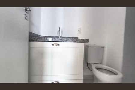 Apartamento para alugar com 67m², 2 quartos e 1 vaga Apartamento para alugar com 67m², 2 quartos e 1 vagaBanheiro