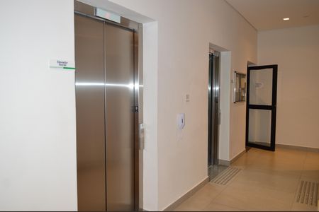 Apartamento para alugar com 73m², 3 quartos e 1 vagaElevadores