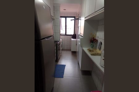 Apartamento à venda com 75m², 3 quartos e 1 vagaFoto 02