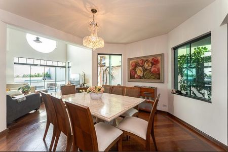 Casa de condomínio à venda com 305m², 4 quartos e 7 vagasFoto 54