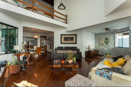 Casa de condomínio à venda com 305m², 4 quartos e 7 vagasFoto 61