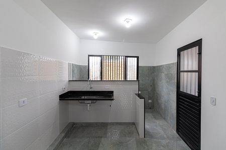 Casa para alugar com 48m², 1 quarto e sem vagaCozinha e Área de Serviço