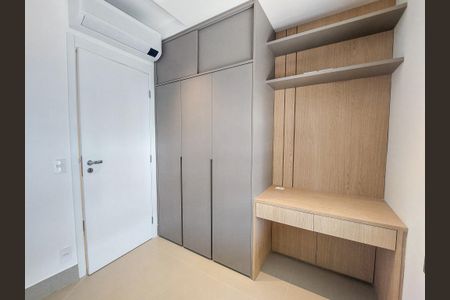 Quarto 1 de apartamento para alugar com 3 quartos, 81m² em Brooklin, São Paulo