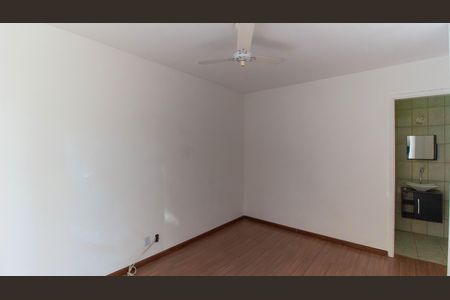 Apartamento à venda com 66m², 2 quartos e 1 vaga Apartamento à venda com 66m², 2 quartos e 1 vagaSuíte