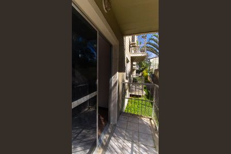 Apartamento à venda com 66m², 2 quartos e 1 vaga Apartamento à venda com 66m², 2 quartos e 1 vagaVaranda