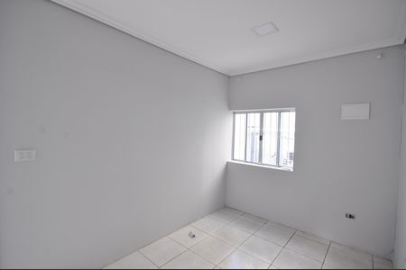 Sala de casa para alugar com 2 quartos, 70m² em Jardim Modelo, São Paulo