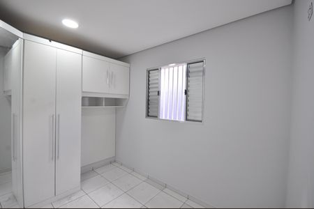 Quarto 2 de casa para alugar com 2 quartos, 70m² em Jardim Modelo, São Paulo
