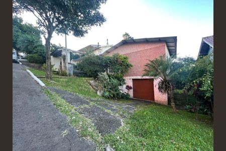 Casa à venda com 136m², 3 quartos e 2 vagas