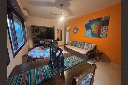 Casa à venda com 136m², 3 quartos e 2 vagas