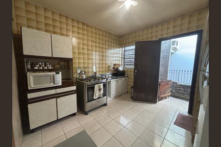 Casa à venda com 136m², 3 quartos e 2 vagas