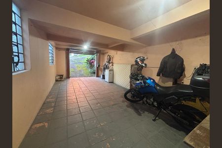 Casa à venda com 136m², 3 quartos e 2 vagas