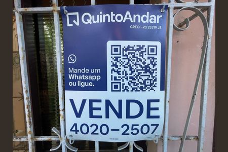 Casa à venda com 136m², 3 quartos e 2 vagas Casa à venda com 136m², 3 quartos e 2 vagasPlaca instalada em 16/06/2026 com o código VZOE-320