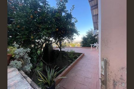 Casa à venda com 136m², 3 quartos e 2 vagas