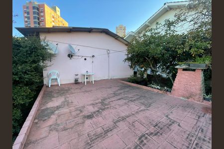 Casa à venda com 136m², 3 quartos e 2 vagas