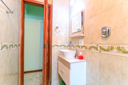 Apartamento à venda com 60m², 2 quartos e 1 vaga Apartamento à venda com 60m², 2 quartos e 1 vagaBanheiro