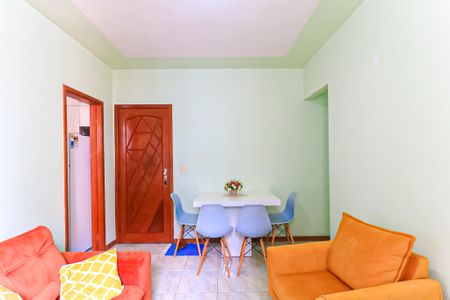 Apartamento à venda com 60m², 2 quartos e 1 vaga Apartamento à venda com 60m², 2 quartos e 1 vagaSala