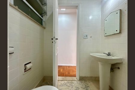 Apartamento à venda com 40m², 1 quarto e sem vaga Apartamento à venda com 40m², 1 quarto e sem vagaBanheiro