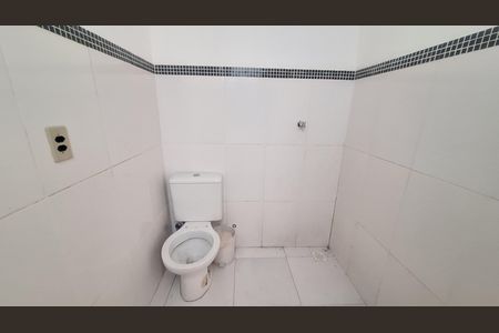 Casa para alugar com 80m², 2 quartos e 1 vaga Casa para alugar com 80m², 2 quartos e 1 vagaBanheiro 2