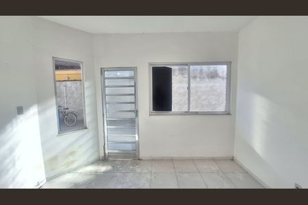 Sala de casa para alugar com 2 quartos, 80m² em Vila Santa Cruz, Duque de Caxias
