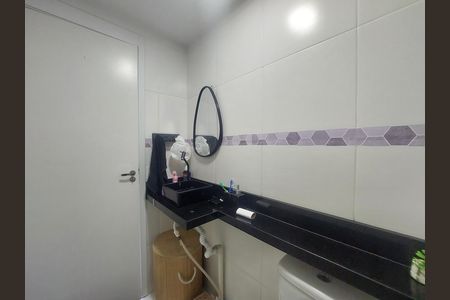 Banheiro de apartamento para alugar com 2 quartos, 33m² em Jardim Prudência, São Paulo