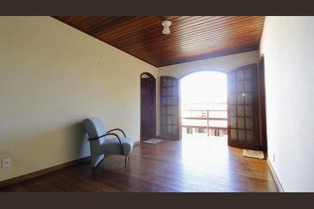 Casa para alugar com 5 quartos, 400m² em Palmeiras, Cabo Frio