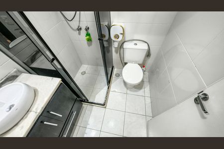 Apartamento à venda com 73m², 3 quartos e 2 vagas Apartamento à venda com 73m², 3 quartos e 2 vagasBanheiro da Suíte