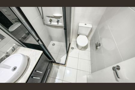 Apartamento à venda com 73m², 3 quartos e 2 vagas Apartamento à venda com 73m², 3 quartos e 2 vagasBanheiro