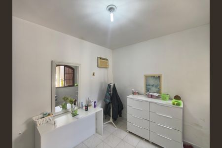 Casa à venda com 300m², 4 quartos e 1 vaga