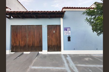 Casa à venda com 300m², 4 quartos e 1 vaga