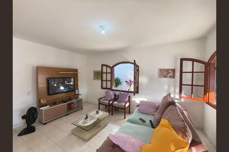 Casa à venda com 300m², 4 quartos e 1 vaga