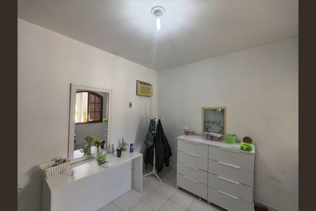 Casa à venda com 300m², 4 quartos e 1 vaga
