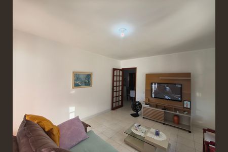 Casa à venda com 300m², 4 quartos e 1 vaga