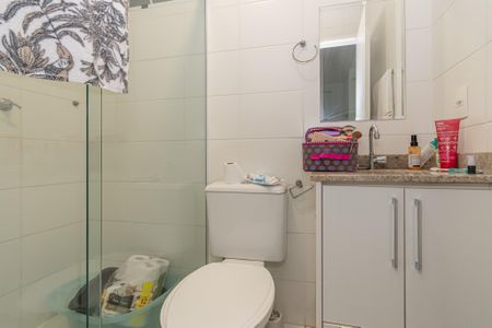 Apartamento à venda com 67m², 2 quartos e 1 vaga Apartamento à venda com 67m², 2 quartos e 1 vagaBanheiro Corredor