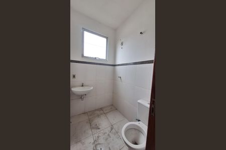 Casa para alugar com 80m², 2 quartos e 1 vaga Casa para alugar com 80m², 2 quartos e 1 vagaBanheiro