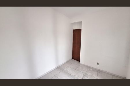 Quarto 2 de casa para alugar com 2 quartos, 80m² em Vila Santa Cruz, Duque de Caxias