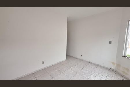 Sala de casa para alugar com 2 quartos, 80m² em Vila Santa Cruz, Duque de Caxias