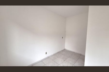 Quarto de casa para alugar com 2 quartos, 80m² em Vila Santa Cruz, Duque de Caxias