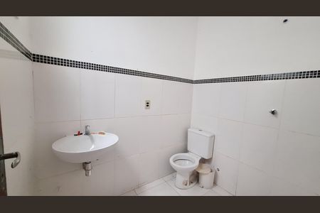 Casa para alugar com 80m², 2 quartos e 1 vaga Casa para alugar com 80m², 2 quartos e 1 vagaBanheiro 2