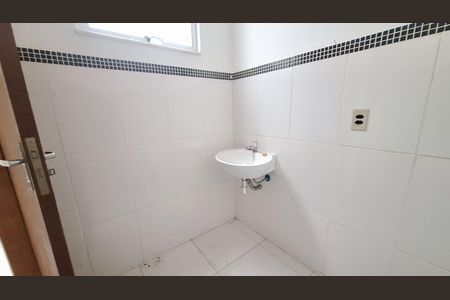 Casa para alugar com 80m², 2 quartos e 1 vaga Casa para alugar com 80m², 2 quartos e 1 vagaBanheiro 2