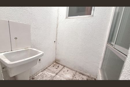 Casa para alugar com 80m², 2 quartos e 1 vaga Casa para alugar com 80m², 2 quartos e 1 vagaÁrea de Serviço