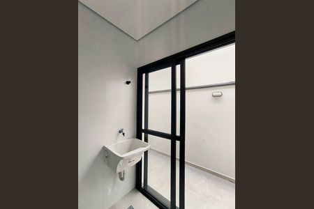 Casa de condomínio à venda com 152m², 3 quartos e 4 vagas Casa de condomínio à venda com 152m², 3 quartos e 4 vagasÁrea de Serviço